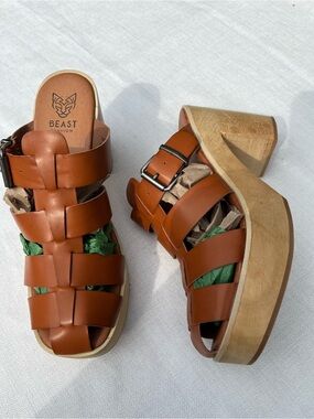 BEAST Fashion Brown Leather Clog Sandals Real Wood Platform Size 8